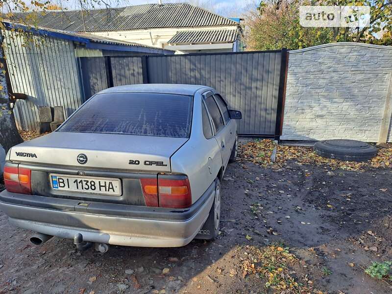 Седан Opel Vectra 1993 в Семеновке