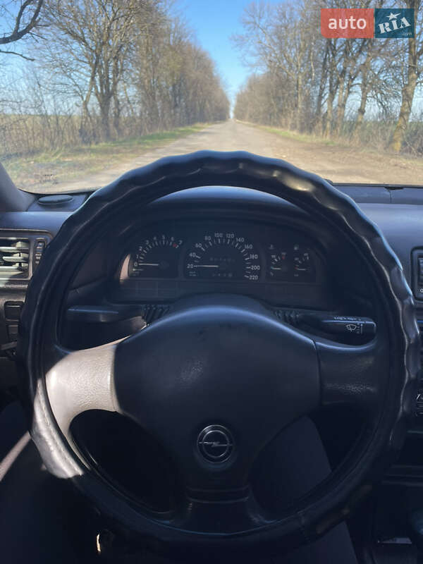 Седан Opel Vectra 1991 в Одессе фото 7 Седан Opel Vectra 1991 в Одессе