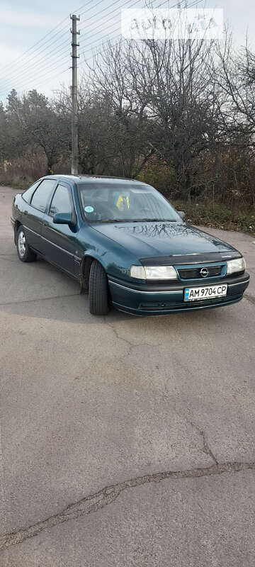 Лифтбек Opel Vectra 1994 в Олевске