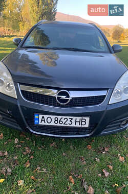 Универсал Opel Vectra 2006 в Хусте