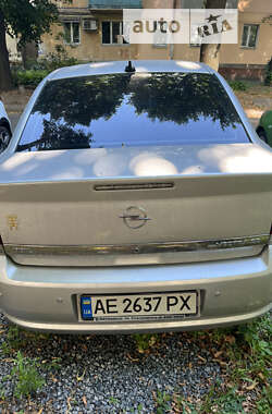 Седан Opel Vectra 2006 в 