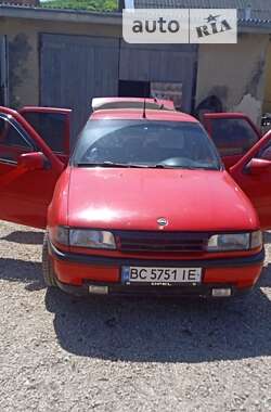 Ліфтбек Opel Vectra 1990 в Золочеві