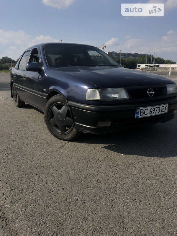 Седан Opel Vectra 1995 в Львове