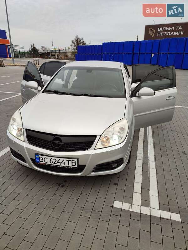 Седан Opel Vectra 2008 в Умани