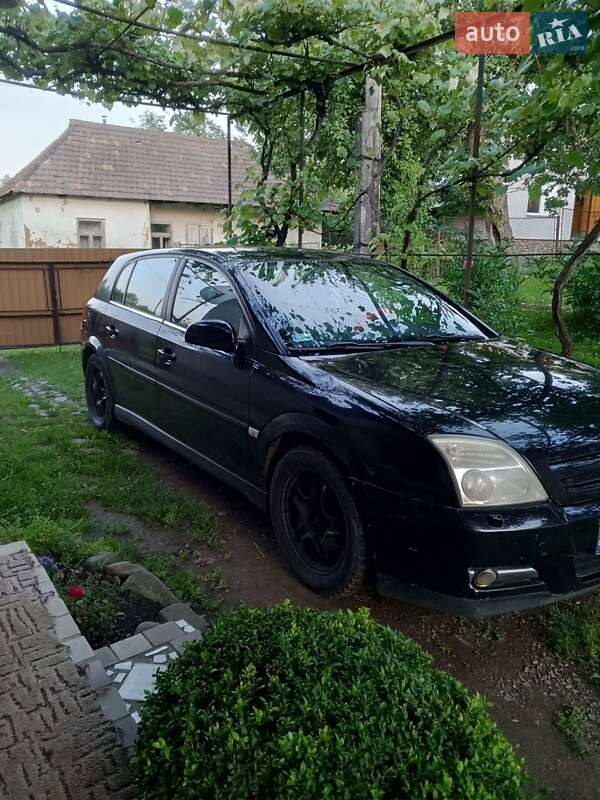 Універсал Opel Vectra 2004 в Ужгороді