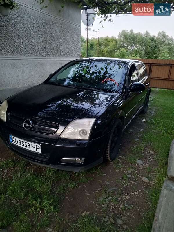 Універсал Opel Vectra 2004 в Ужгороді