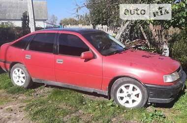 Ліфтбек Opel Vectra 1990 в Луцьку