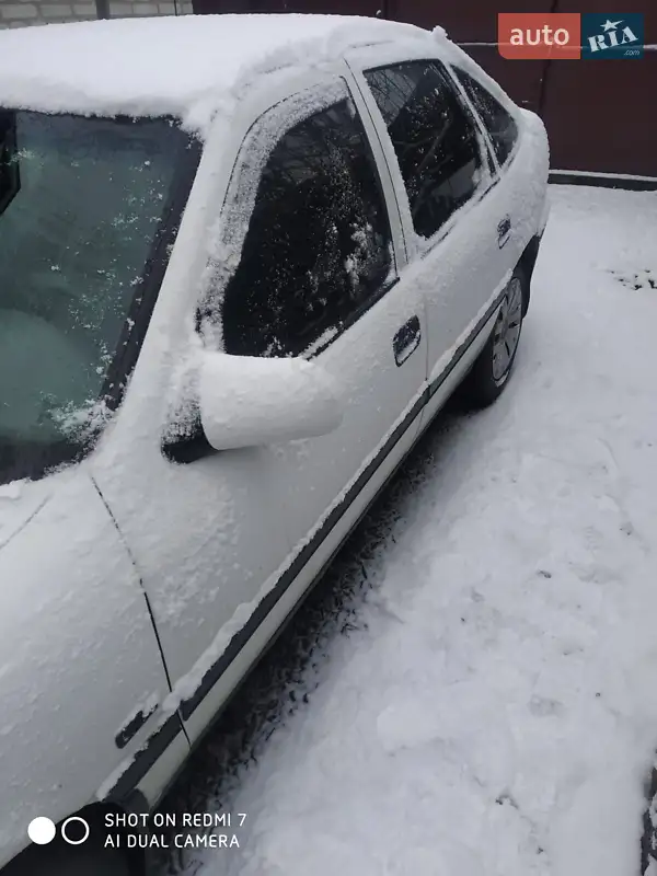 Opel Vectra 1992 VIN W0L000087N5173195 фото оголошення 16 з 50
