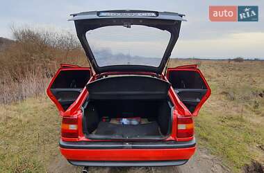 Седан Opel Vectra 1989 в Золочеві