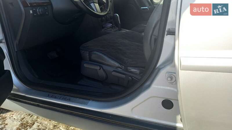 Универсал Opel Vectra 2004 в Рава-Русской фото 10 Универсал Opel Vectra 2004 в Рава-Русской