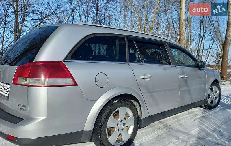 Универсал Opel Vectra 2004 в Рава-Русской фото 12 Универсал Opel Vectra 2004 в Рава-Русской