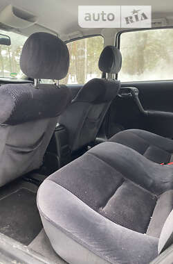 Седан Opel Vectra 2001 в 
