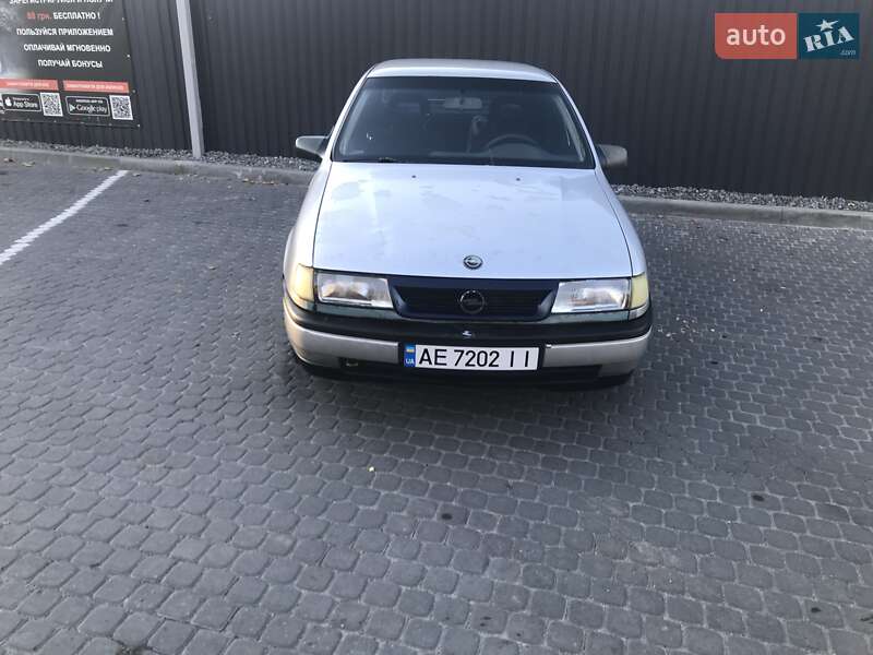 Седан Opel Vectra 1991 в Днепре