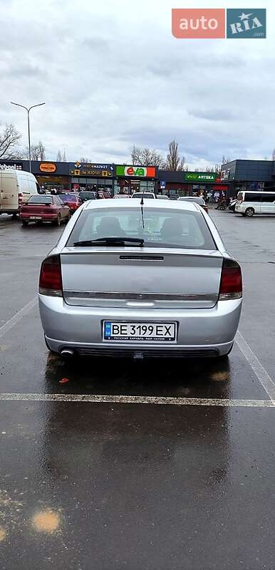 Лифтбек Opel Vectra 2003 в Николаеве