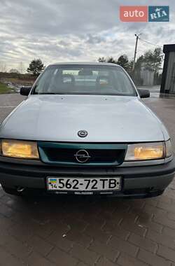 Седан Opel Vectra 1989 в Яворові