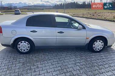 Седан Opel Vectra 2004 в Киеве