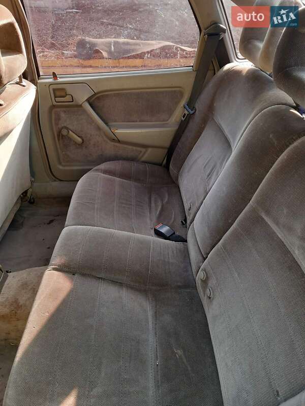 Седан Opel Vectra 1992 в Киеве