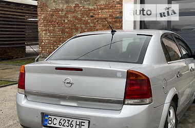 Седан Opel Vectra 2002 в Яворове