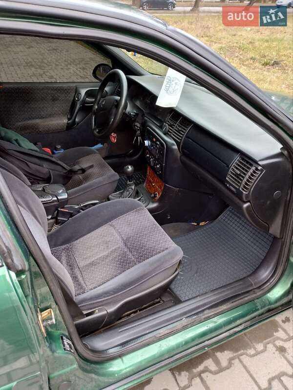 Седан Opel Vectra 1997 в Хмельницком
