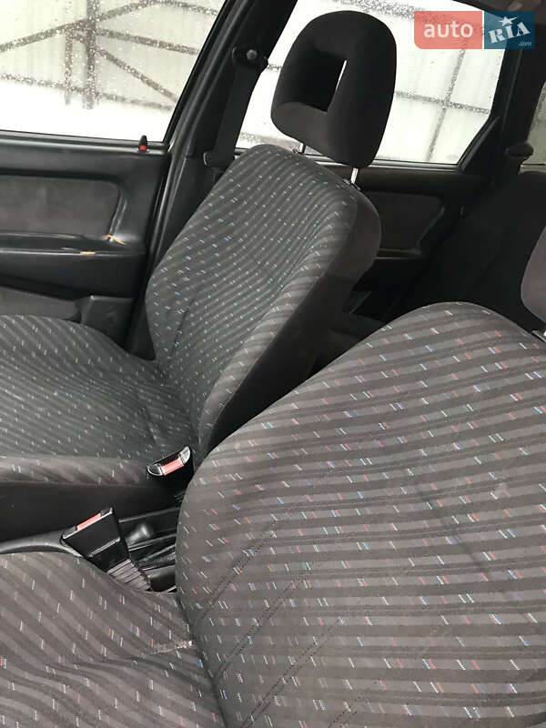 Седан Opel Vectra 1989 в Яворове