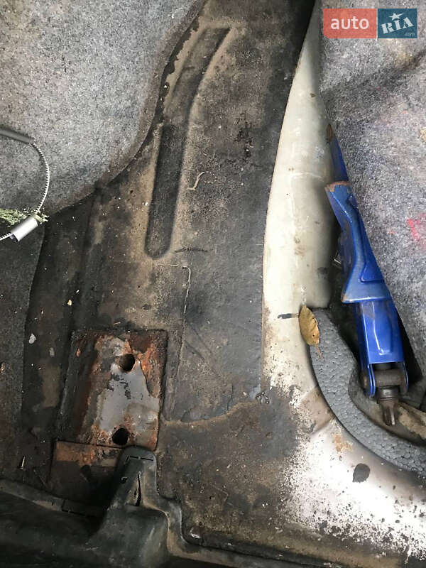 Седан Opel Vectra 1989 в Яворове