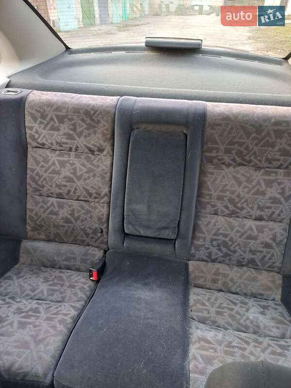 Седан Opel Vectra 1998 в Южноукраинске