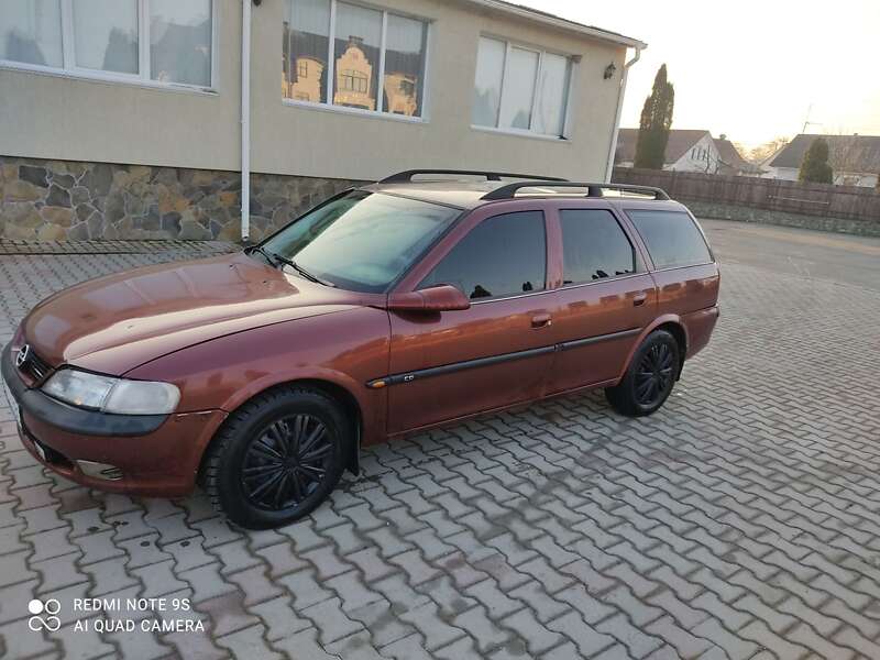 Универсал Opel Vectra 1998 в Дунаевцах