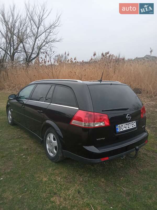 Универсал Opel Vectra 2006 в Бучаче