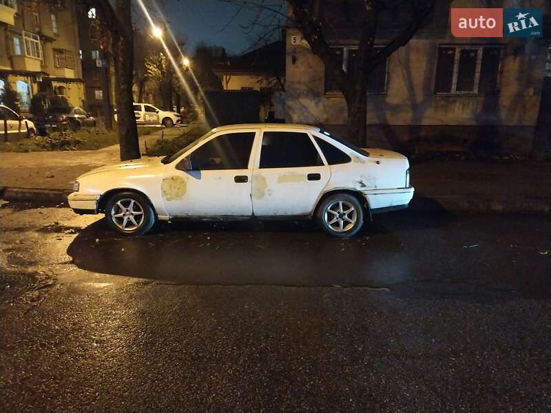 Седан Opel Vectra 1996 в Львове