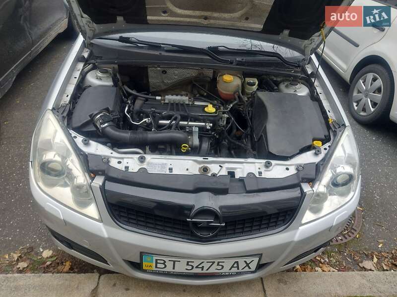 Седан Opel Vectra 2006 в Херсоне