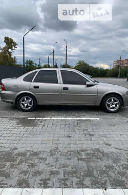 Седан Opel Vectra 1998 в Хмельницком