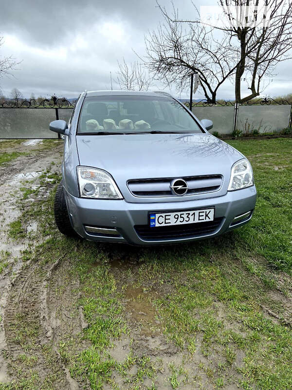 Лифтбек Opel Vectra 2003 в Черновцах