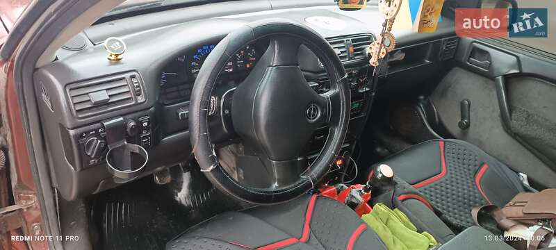Седан Opel Vectra 1989 в Тернополе