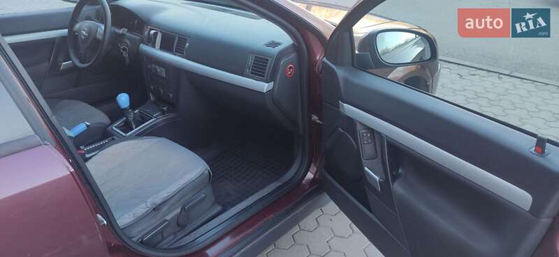 Универсал Opel Vectra 2004 в Луцке