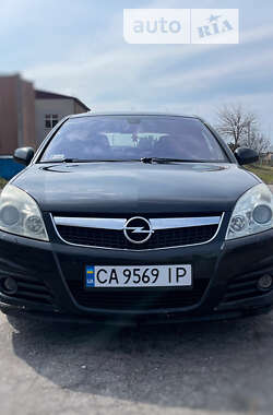 Лифтбек Opel Vectra 2006 в Чернобае