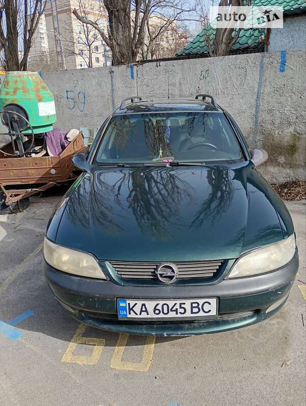 Универсал Opel Vectra 1998 в Киеве