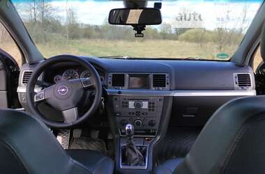 Седан Opel Vectra 2008 в Ахтырке