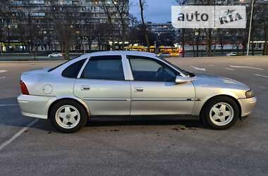 Седан Opel Vectra 1999 в Києві