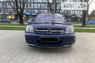 Ліфтбек Opel Vectra 2003 в Ужгороді