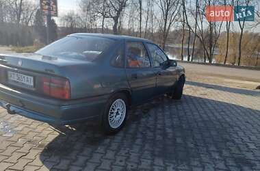 Седан Opel Vectra 1995 в Тлумаче