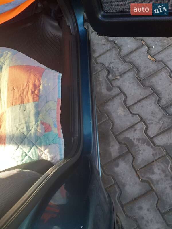 Седан Opel Vectra 1995 в Івано-Франківську