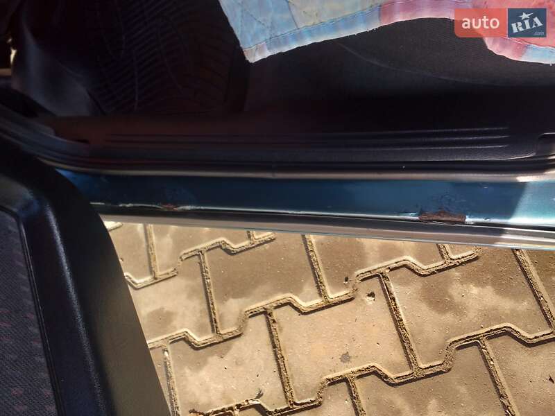 Седан Opel Vectra 1995 в Івано-Франківську