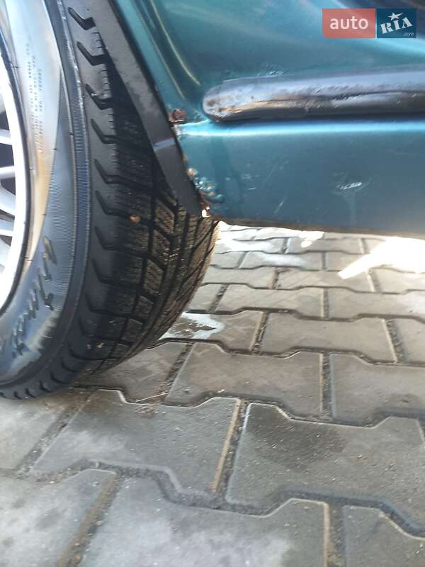 Седан Opel Vectra 1995 в Івано-Франківську