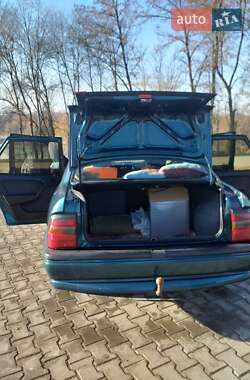 Седан Opel Vectra 1995 в 