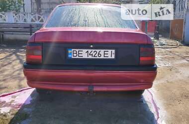 Седан Opel Vectra 1989 в Вознесенську