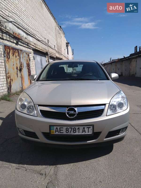 Седан Opel Vectra 2006 в Дніпрі