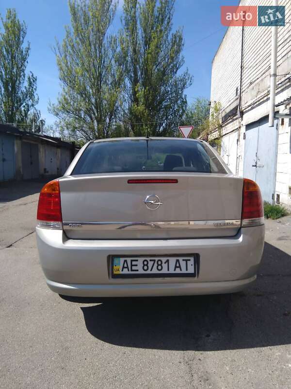 Седан Opel Vectra 2006 в Дніпрі
