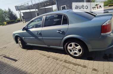 Седан Opel Vectra 2006 в Ужгороде