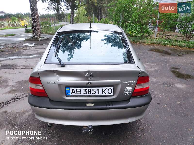 Ліфтбек Opel Vectra 1996 в Вінниці фото 8 Ліфтбек Opel Vectra 1996 в Вінниці