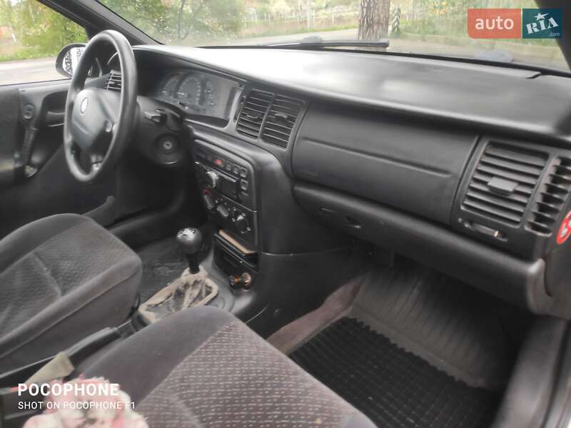 Ліфтбек Opel Vectra 1996 в Вінниці фото 12 Ліфтбек Opel Vectra 1996 в Вінниці